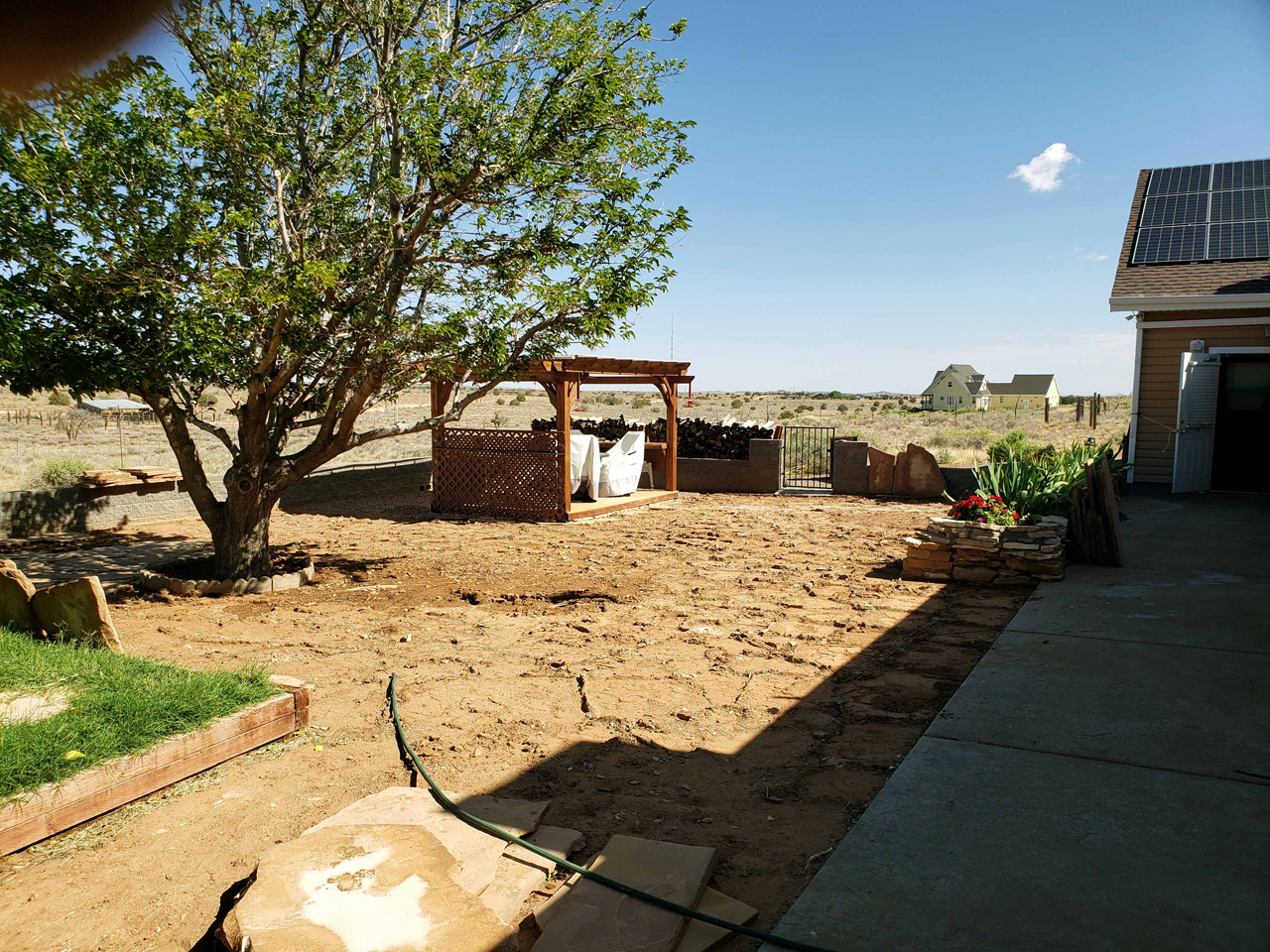 2025-06-25, 01, Rear Porch